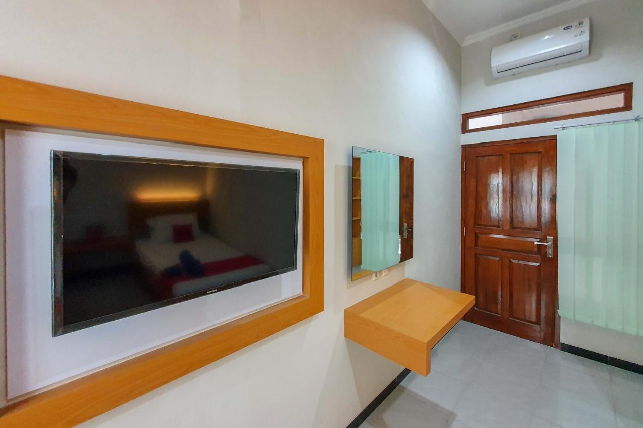Reddoorz Syariah Near Solo Paragon Mall 2 Bonorejo Dış mekan fotoğraf
