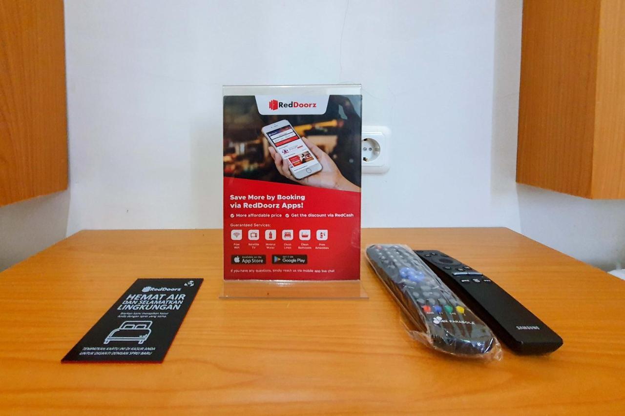 Reddoorz Syariah Near Solo Paragon Mall 2 Bonorejo Dış mekan fotoğraf
