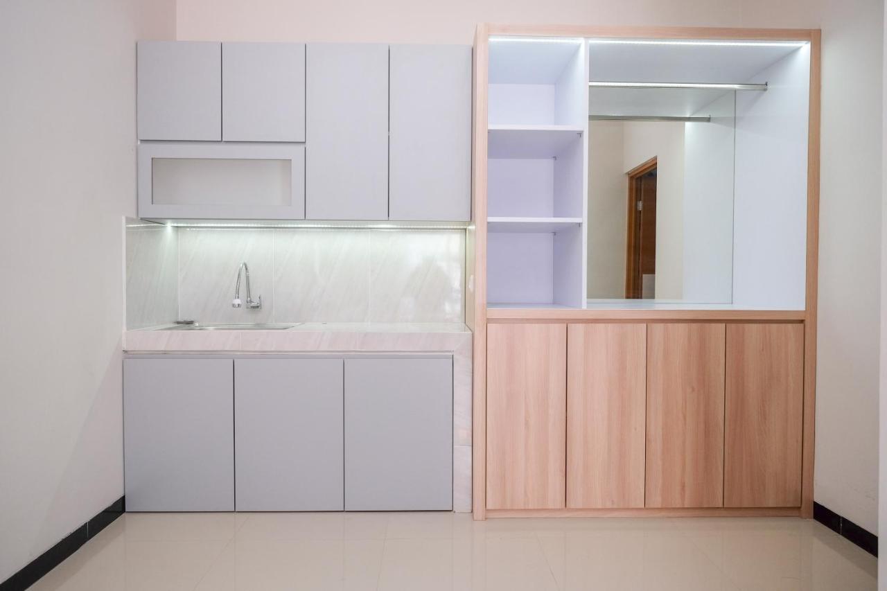 Reddoorz Syariah Near Solo Paragon Mall 2 Bonorejo Dış mekan fotoğraf