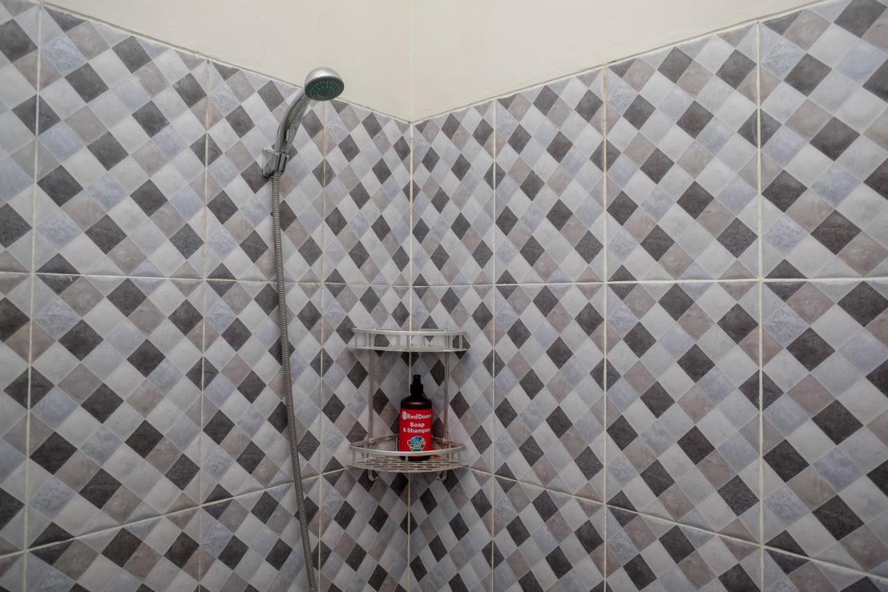 Reddoorz Syariah Near Solo Paragon Mall 2 Bonorejo Dış mekan fotoğraf